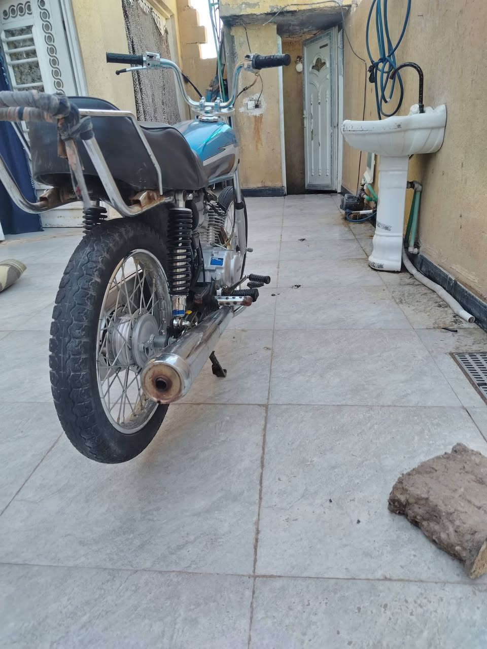 دراجه للبيع ايراني بدون اوراق مكينه ما مفتوحه ما متواجد الخاص انتصر على هذا الرقم ***********
