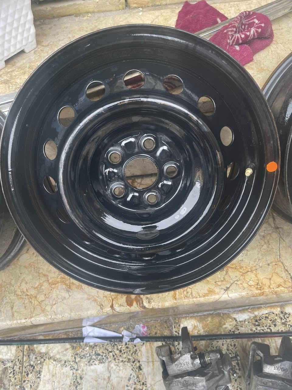 السلام عليكم ويل كوله حجم ١٥ نضاف اصلي وياهن فجوج مال كوله اصليات البيع مكاني الشعب ***********
