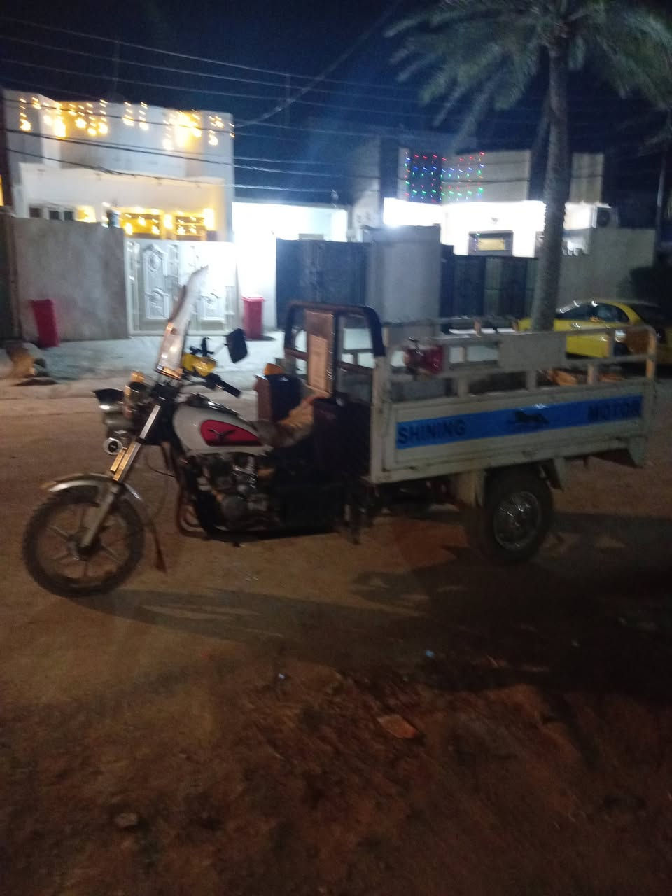 السلام عليكم ورحمة الله وبركاتة شباب ستوته للبيع خير من الله موديل 21اوراق كامله ستوته حلوه محركهه زين بس ينضح دهن وترتيب للكهربائيات الستوته كامله من كلشي عده هذن النقوصات سعرهه ب1300قفلهه بواحد وميه وخمسين اني مكلف بنشر رقم صاحبهه***********
