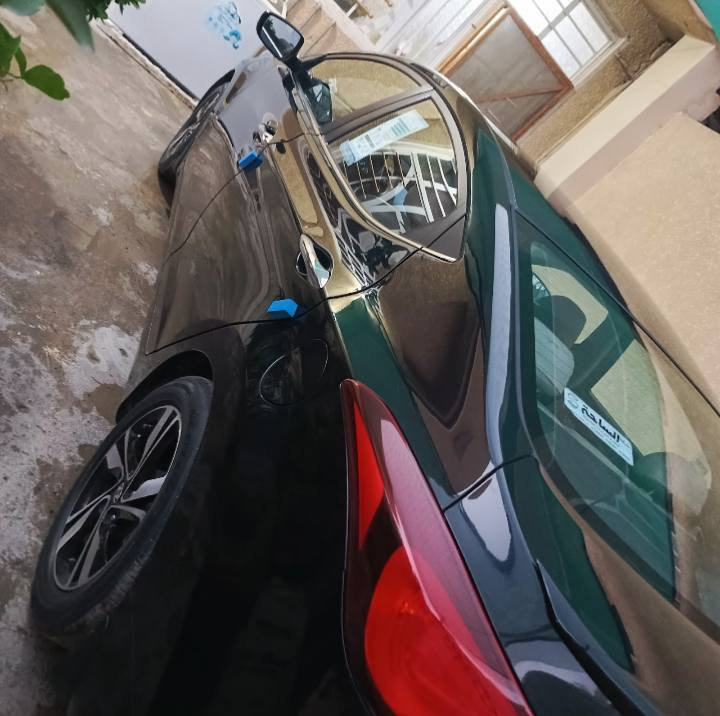 السلام عليكم النترا 2015 وارد خليجي السياره مكفوله من الدعاميه للدعاميه مكينه خير من الله صدر السياره حلو السياره كشنات جلد/ تشغيل بصمه /بصمه ابواب/ السياره فتحه سقف /السياره ماشيه مئه الف كيلو السياره خير من الله السعر 138و بيها مجال للشراي للستفسار ***********
