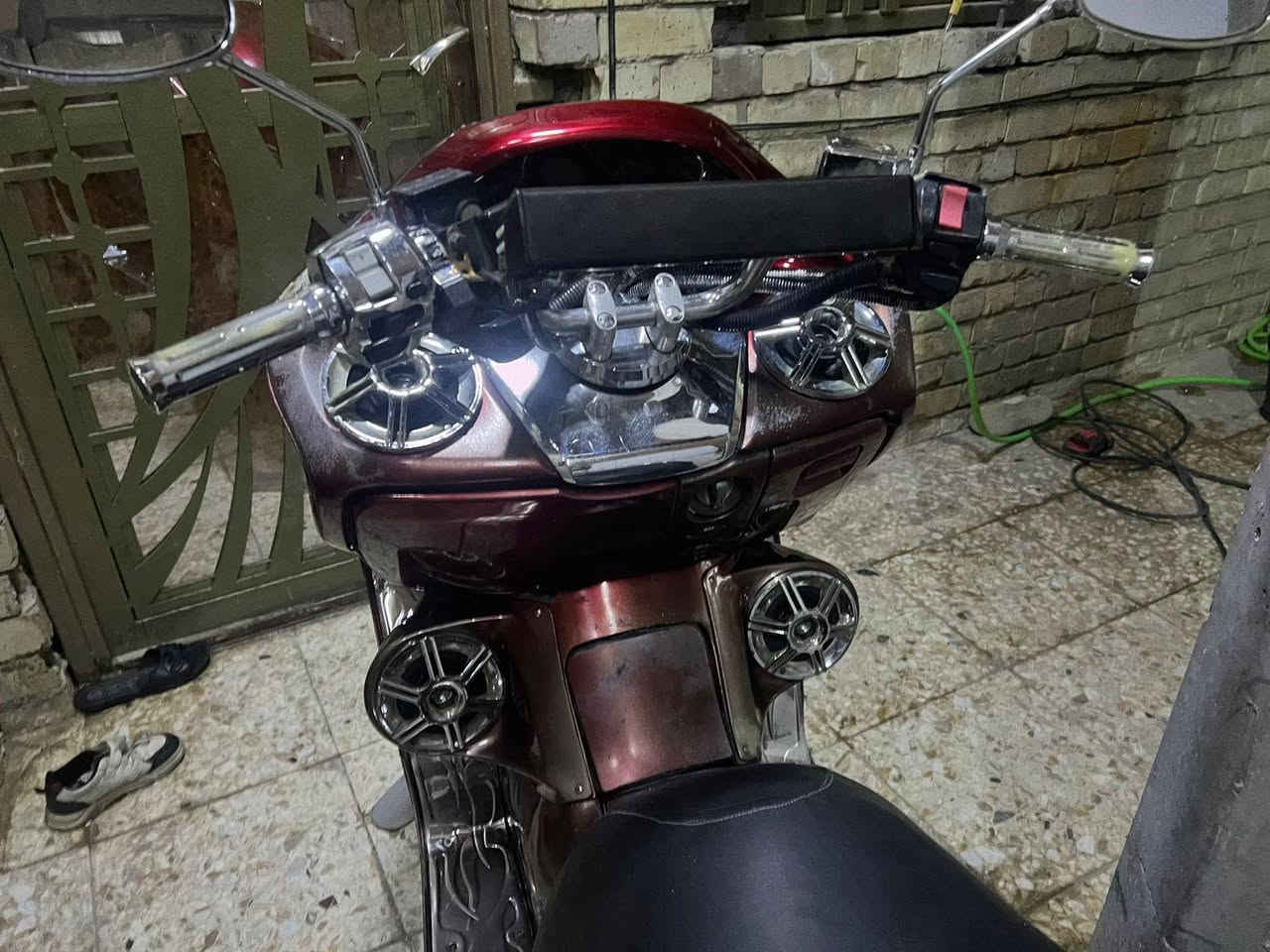 السلام عليكم 
دراجه فورزه 0/9
تزويد كامل
لون بلادي  من بره 
تزويد كله بلادي بصمه وسويج شركه ويها حتى وصل معرض مال رمبه موجود  
بجم بومه
كير عميه 
سماعه بلوتوث
مكينه مكفوله الدراجه خير من الله 
نواقصها تحتاج ترتيب  تريشه  وكذا هيج  
للبيع مكان بغداد  دوره شارع ستين 
***********
السعر مليون و400
وبيهة مجال 
اوراق كامله
