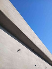 خلفه لبخ سمنت   اتصل 07755277718  نضافه والتزام بالعمل