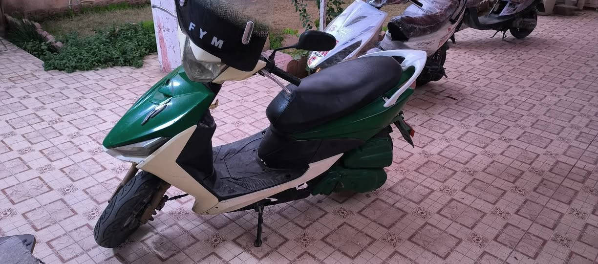 ماطور ماكس fs موديل 2020 كله علابلاد مابيه برغي مفتوح كله بل شرط محرك ناعم مفتوح كهربائيات وسلف كلها شغاله ماطور فول نضافه سعره 375 بيه مجال قليل رقم هاتف ***********
