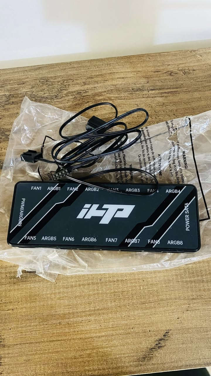 السلام عليكم شباب
شلعة كرتون تقريبا 40 قطعة 
موضحة القطع بالصور السعر 200 الف وبيها مجال قليل
الي يحب يتفضل خاص


**إذا كنت صاحب هذا الإعلان وتريد حذفه لأي سبب، رجاءا أرسل رسالة إلى الدعم الفني**