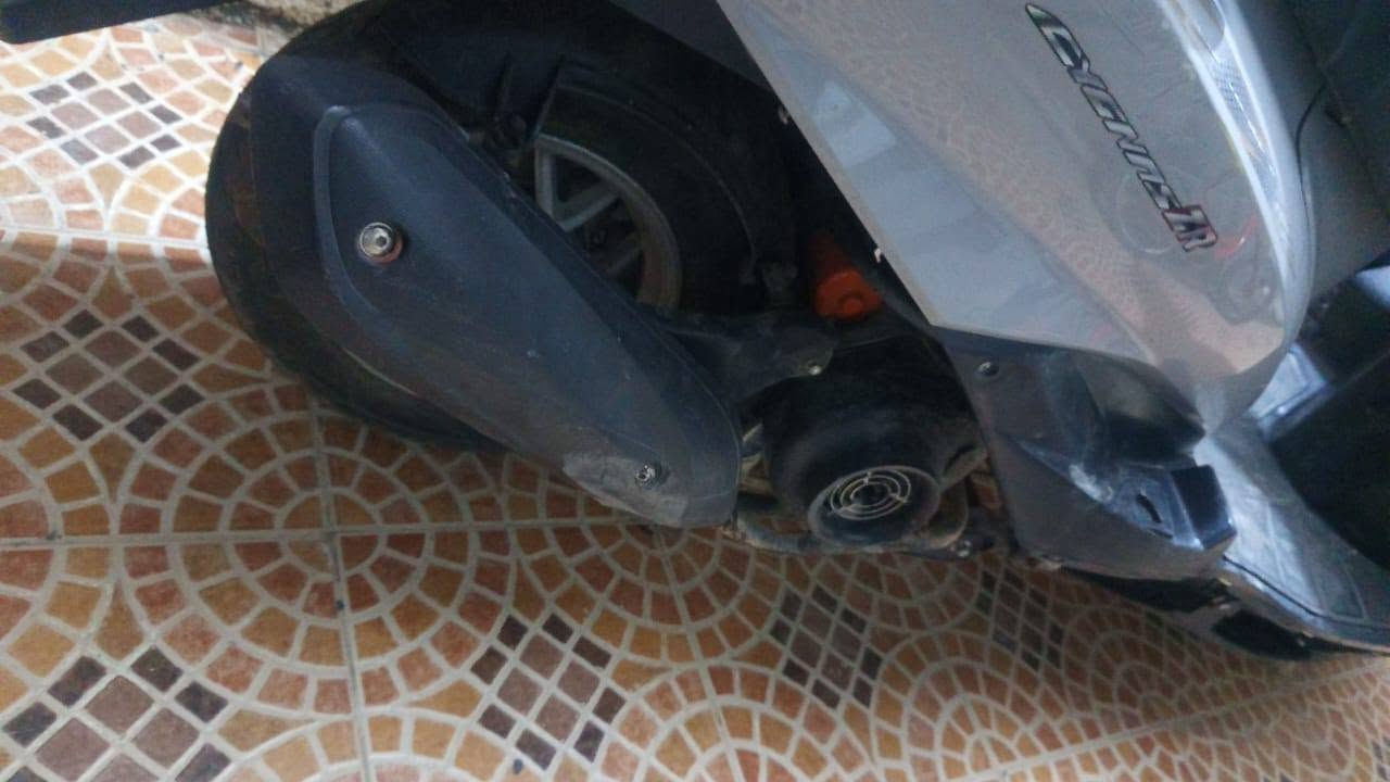 هالسلام عليكم سكنس فحل لبيع كامله كلشي شغال بيه سلف هندر كهربائيات شغاله السعر 450 وبيه مجال قليل العنوان بصره قرنه ***********
