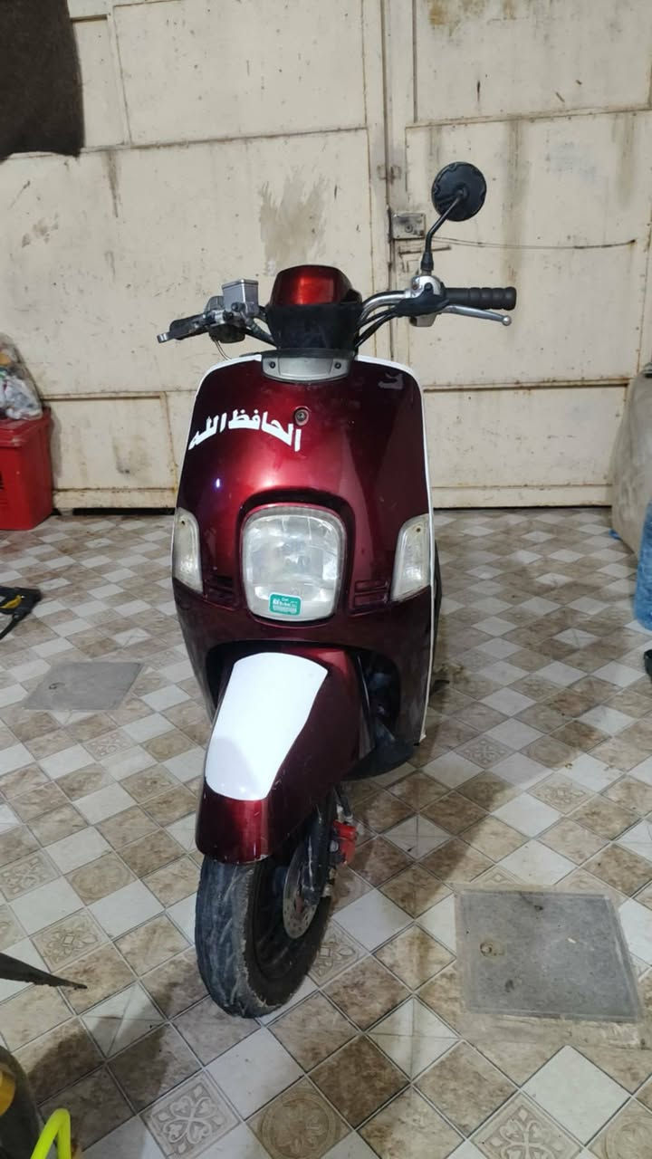 السلام عليكم ماكس بوليس للبيع دراجه كفاله مكينه ناعمه وخرسه بمعنى الكلمه دراجه رمبه بلاديه ممفتوحه كهربايات كلهة شغاله نكره بأي وقت  الدراجه نقصها بس فاكيوم وباتري سعر ٦٠٠ وبيه مجال تاخذها بالسعر اليعجبك مكاني ديالى بعقوبة الكورنيش للاستفسار خاص او واتساب او اتصال ***********
