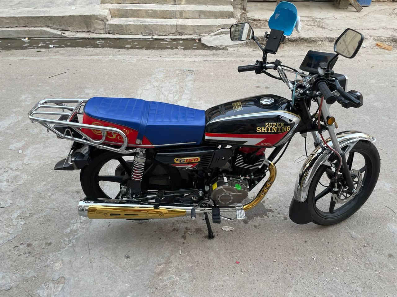 اعيوني من رخصت الادمن عندي دراجة كير SHlNIKG سعر 1900مليون جديدة امانت الله ماشية 3000مرقم رقمين تايرات جديدة اي نقص مابية تصال 772 209 0313
