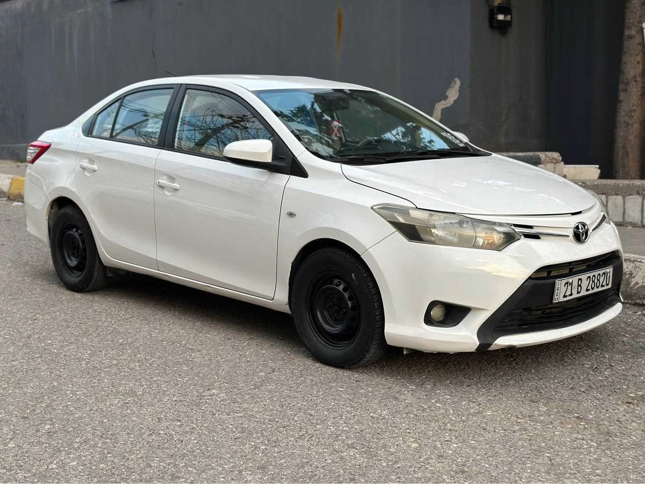 یارس مۆدێل ٢٠١٥ سپی بەفری مەکینە بچوک
دەعامی بۆ دەعامی بەشەرت یەك پەڵە بۆیاخی هەیە 
بێ ناوگرتن بێ قرچ ساردی نیە و کاڵبونەوەی نیە  
گێڕو مەکینە بەشەرت هیچی نەکراوەتەوە
سەنەوی تازەیە تا ٢٠٢٨ بە ناوی خۆمە  
*********** السليمانية, العراق
