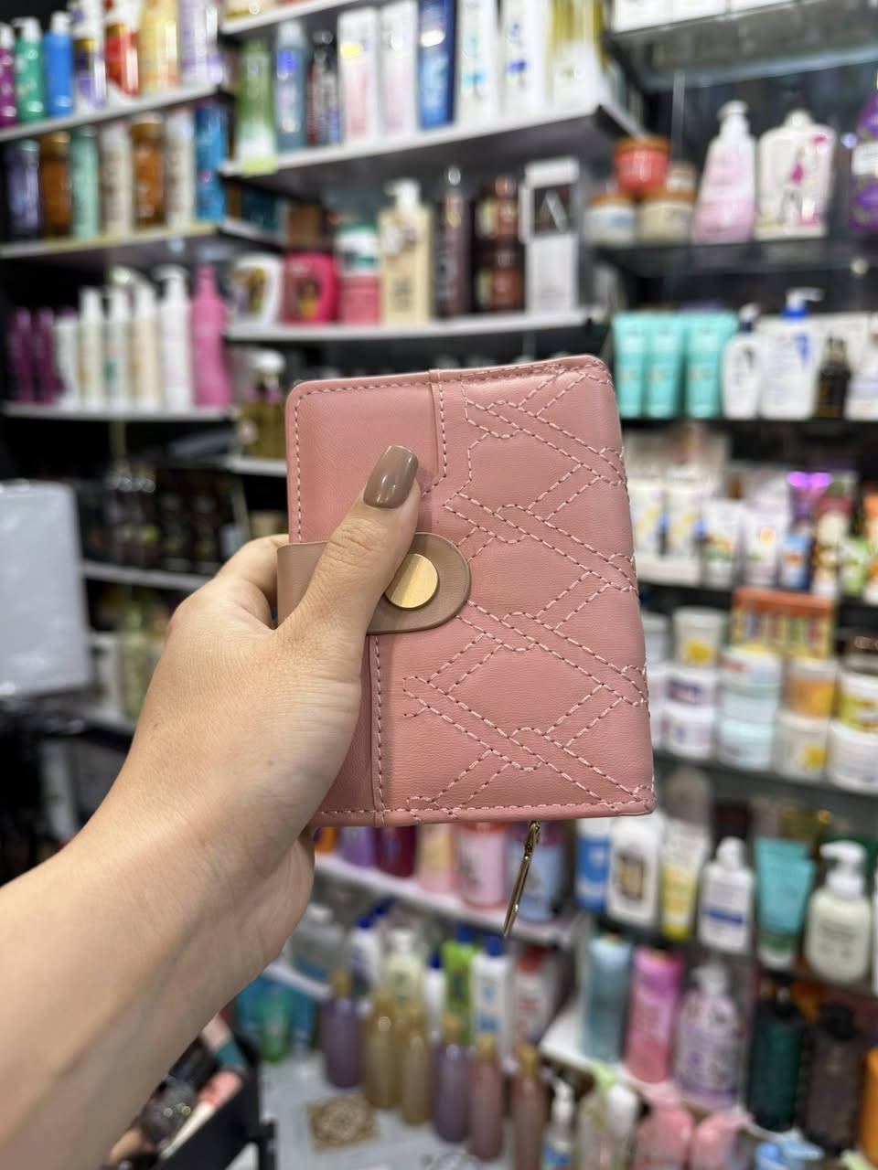 تەواوی وێنەکان تەماشابکە 🌸🌼🌺💵

ڕۆسێل هەمیشە بابەتی نوێ دونیایەکی جیاوازو پڕ لەناسکی بۆتۆی خانم 🌺🌼


**إذا كنت صاحب هذا الإعلان وتريد حذفه لأي سبب، رجاءا أرسل رسالة إلى الدعم الفني**