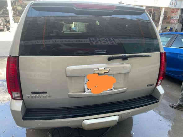 تاهو خليجي ادوات بدون كص
دخول كويت دخول جديد موديل 2010 مكفولة من السرقة والعشاير 
كير ومكينة شرط الفحص مكفولات
تبريد شغال كلشي شغال بالسيارة تخم تاير جديد باتري جديد جاهزة من كلشي 
رقم شاغر بليت فقط
تقرير فحص موجود بالصور 
السعر 95 وبيها مجال للشراي. رقم الهاتف ***********
