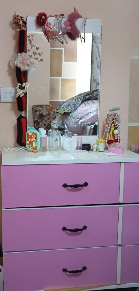 غرفه بناتيه  ب300 وبيها مجال اضرارها بس الجرار من الداخل


**إذا كنت صاحب هذا الإعلان وتريد حذفه لأي سبب، رجاءا أرسل رسالة إلى الدعم الفني**