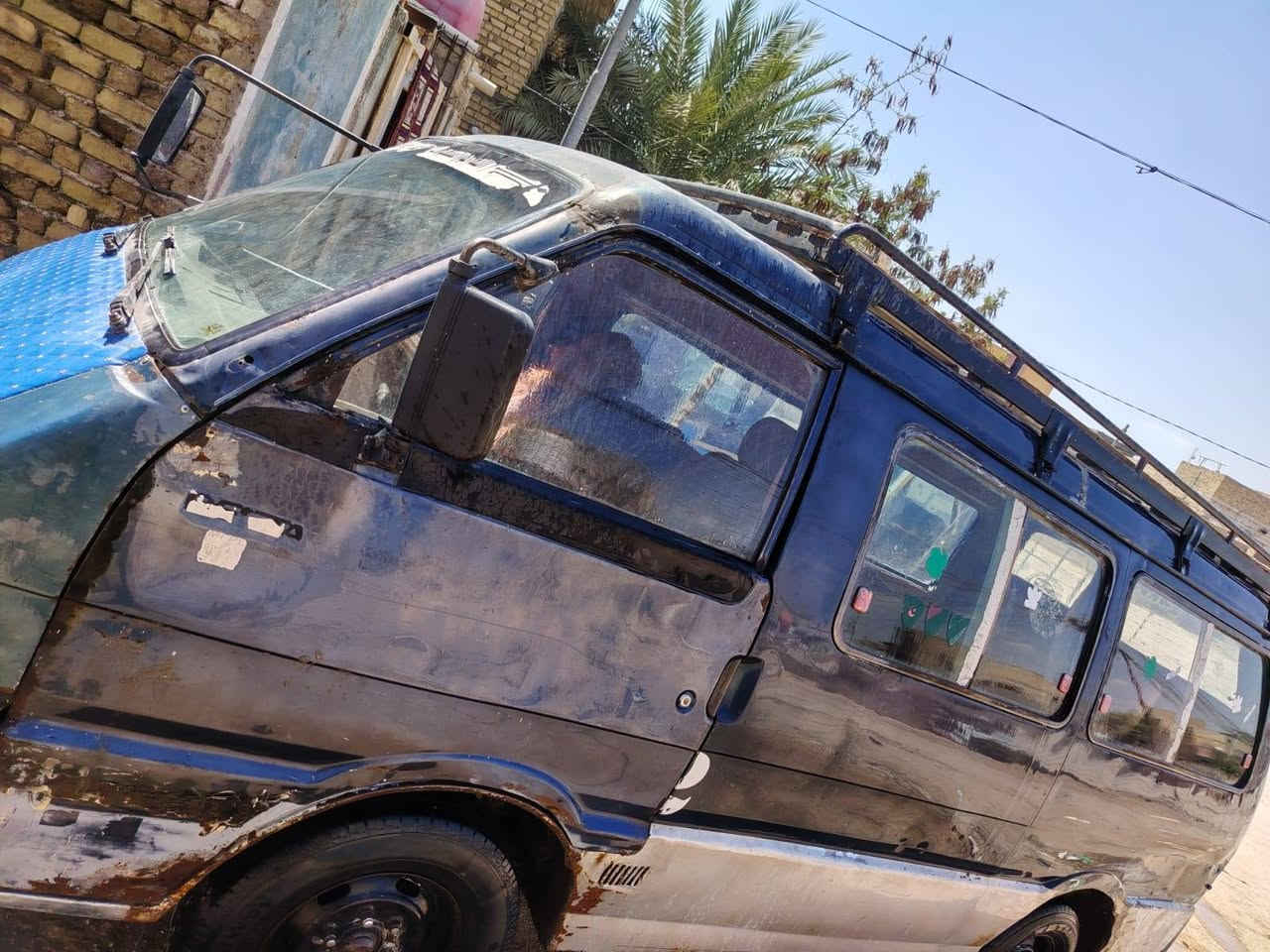 وسلام عليكم ورحمة الله وبركاتة كيا بستا لبيع موديل 94سنويه نافذة راعيه موجود مكينه كير اكسن جدد تخم تاير كهربائية شغاله داينمو باتري سلف جديد غرفته حلوه باور ومشط جدد مكاني كربلاء بلداخلي سعره 17وبيه مجال للشراي ***********

