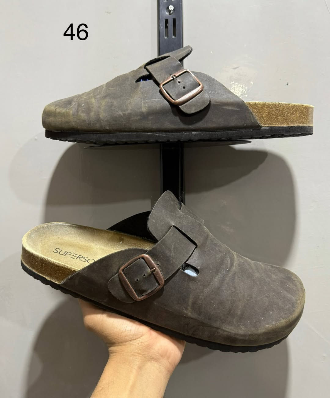 تخفيضات 🔥🔥🔥🔥🔥
سعر القطعه 5 تلاف 
بوت بآله اوربي آصلي + حذاء رياضي و صندل اوربي 
القياس موجود داخل آلصوره 
الأستفسار مراسلة البيج ✅ او واتساب ‭0780 546 1406‬☎️
التوصيل الى كل العراق 🚛🚛
