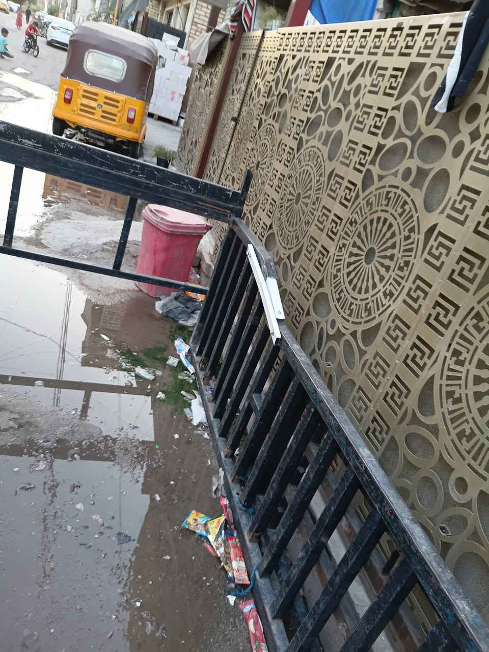 السلام عليكم محجر لبيه بيه قياسات وبيه كسر يردله لحيم سعر ٨٠الف مكاني بغداد دوره شارع ٦٠ 
***********
