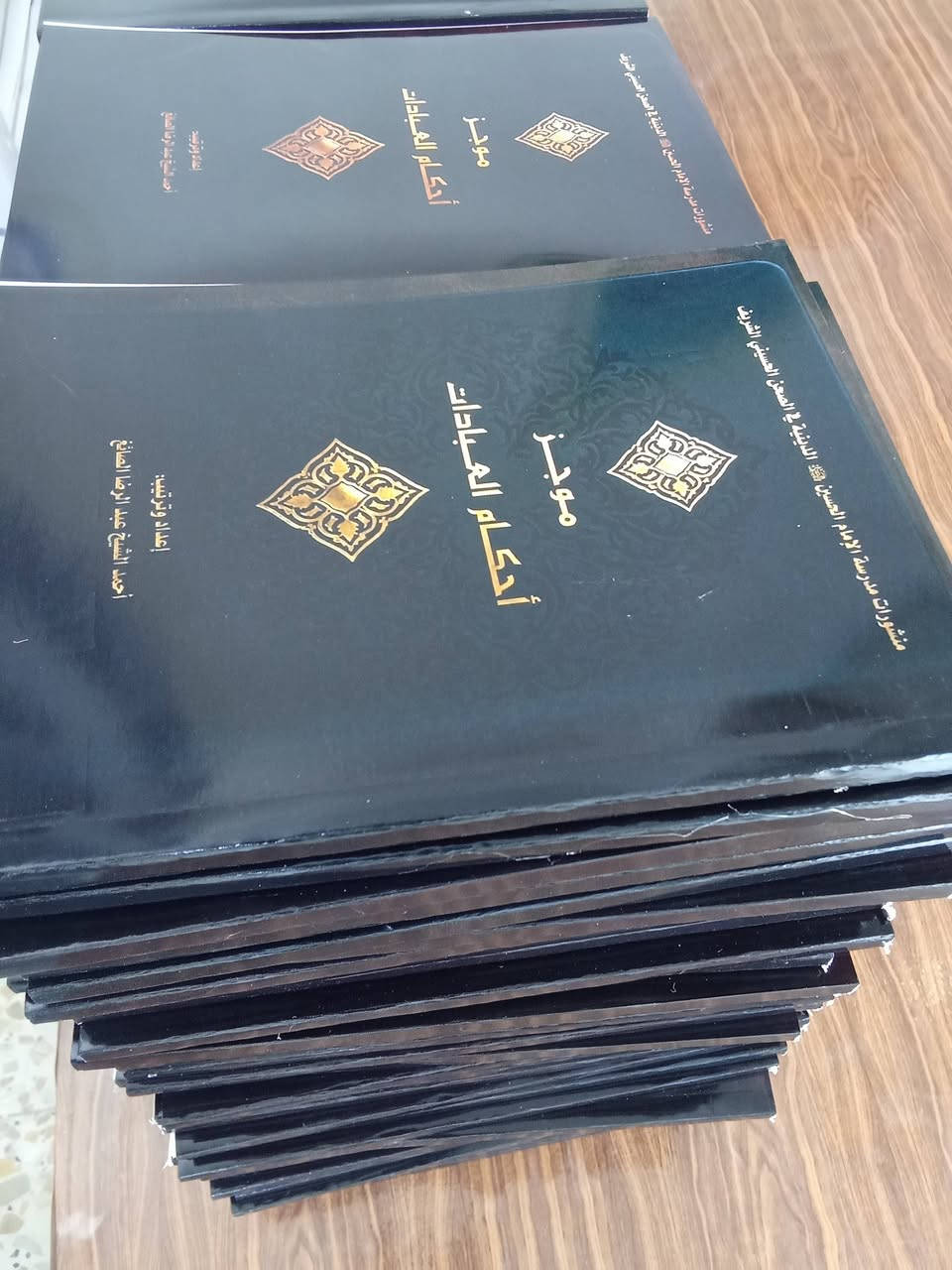 التجهيز بالجملة 
----------

1️⃣ خلاصة المنطق (الفضلي) 👈 بـ 1,750
2️⃣ شرح خلاصة المنطق (القرعاوي) 👈 بـ 2,500
3️⃣ الوجيز في أحكام العبادات 👈 بـ 1,250
4️⃣ شرح الوجيز في أحكام العبادات 👈 بـ 2,000
5️⃣ الآجرومية باللهجة العراقية 👈 بـ 2,500
6️⃣ الأثر في شرح الباب الحادي عشر 👈 بـ 2,250
7️⃣ موجز أحكام العبادات 👈 بـ 2,000
8️⃣ موجز أحكام المعاملات 👈 بـ 2,000
9️⃣ المختصر في أحكام التلاوة والتجويد 👈 بـ 1,000
🔟 التحفة السنية 👈 بـ 2,250
1️⃣1️⃣ عقائد الإمامية (المظفر) 👈 بـ 1,500
1️⃣2️⃣ شرح قطر الندى (جزئين - قياس وزيري) 👈 بـ 3,500 للجزء الواحد

#مكتبة_الناصر 
### 📞 للحجز والتنسيق:
 * يرجى مراسلتنا مباشرة عبر الفيسبوك 
 * او الواتساب عبر :
https://wa.me/9647874836102

 * او التلغرام عبر : 
https://t.me/maktabt_Al_Nasser

 * خدمة التوصيل متوفرة لجميع المحافظات.


**إذا كنت صاحب هذا الإعلان وتريد حذفه لأي سبب، رجاءا أرسل رسالة إلى الدعم الفني**