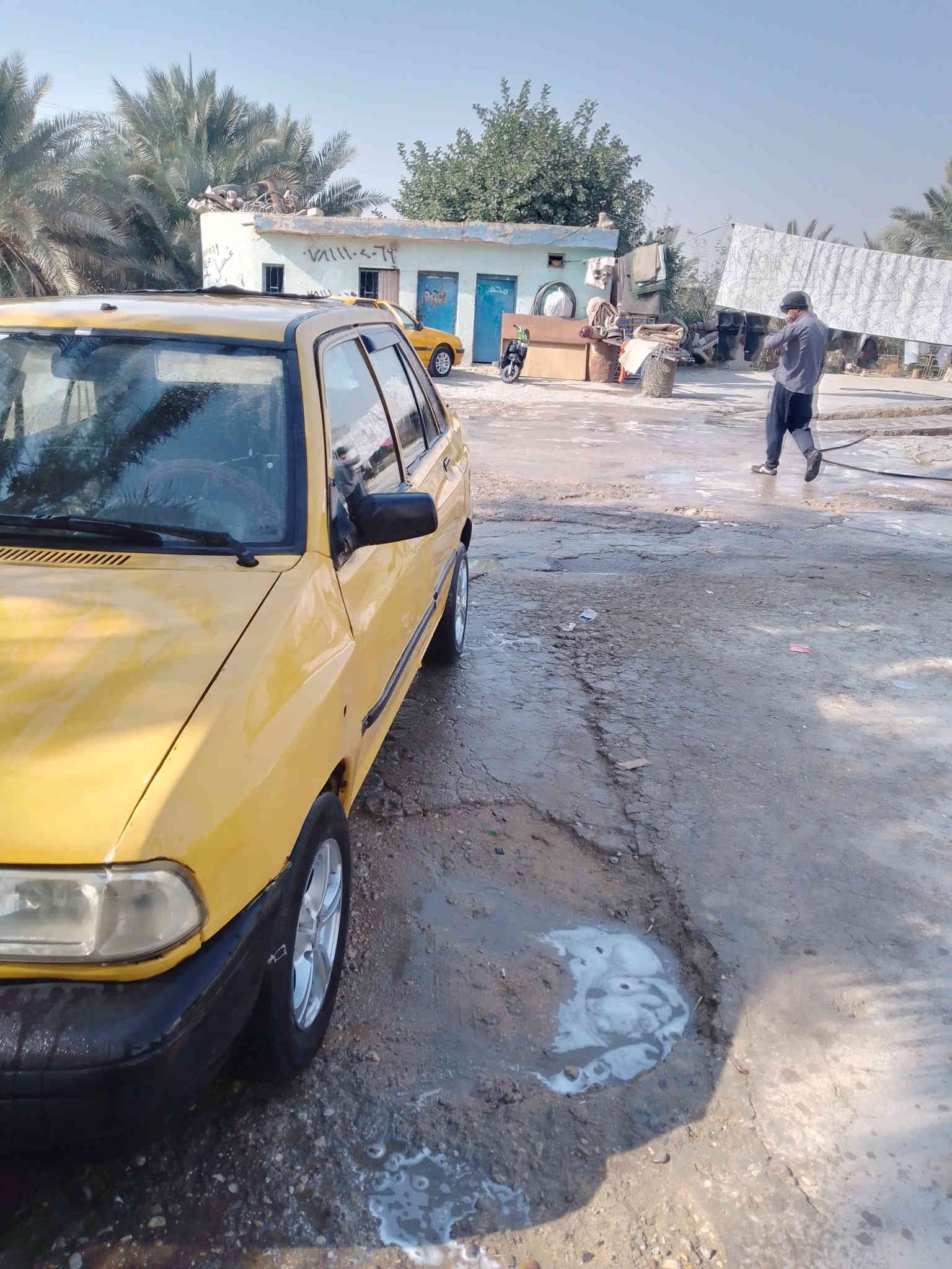 السلام عليكم سايبه مديل10 مكينه بيها تبخير راعيها بنجف كهربائيات كله شغاله السعر 15 وبيها مجال العنوان الديوانية قضاء الشامية الاتصال ***********
