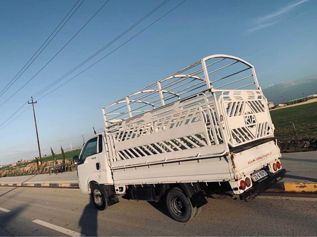 سلام عليكم

كيا فحل موديل 2016 المرغوب 

سياره مطلعها زيرو على ايدي من 2016 لحد هسه 

السياره ماشية ١٥٧ الف كيلو متر حقيقي يعني زيرو بالنسبة لخواتها 

رقم اربيل الجديد هزه جديد 

بدون نقص شرط البخار وتنقيص والصرف

محرك كير كفاله وعالفحص

تحويل ثاني يوم بونيد تبديل فقط بواحد ثاني همين بلادي بسبب الخدوش بدون ضرر 

متواجد اربيل او موصل 

السعر 158 ورقة وبيها مجال للطيبين 

***********

*********** موصل, نينوى
