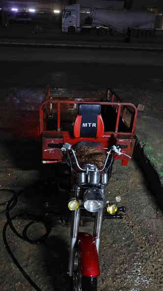 للبيع اصولي مديل 19محرك 25 وكيله صقر ذهبي نجف شارع المطار السعر واحد و600وبيه مجال الرقم ***********
