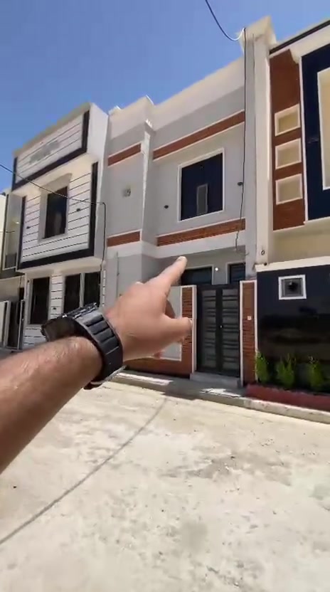 متوفر 3 بيوت العنوان خلف، شارع ميثم التمار عكد بليبل أقرب مكان الإمام العباس موقع كلش ماي كهرباء مجاري تبليط  الاستفسار اتصل ***********

