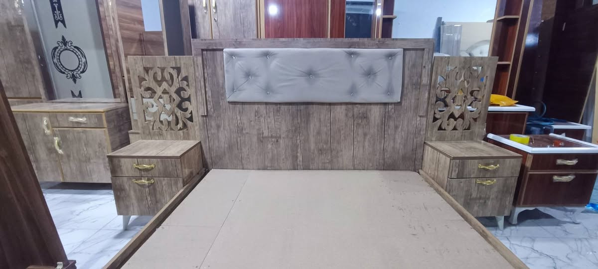 غرفة فصال 6 قطع بدون عيوب نظيفة 95% العنوان كركوك دوميز 
السعر 375 بيها مجال


**إذا كنت صاحب هذا الإعلان وتريد حذفه لأي سبب، رجاءا أرسل رسالة إلى الدعم الفني**