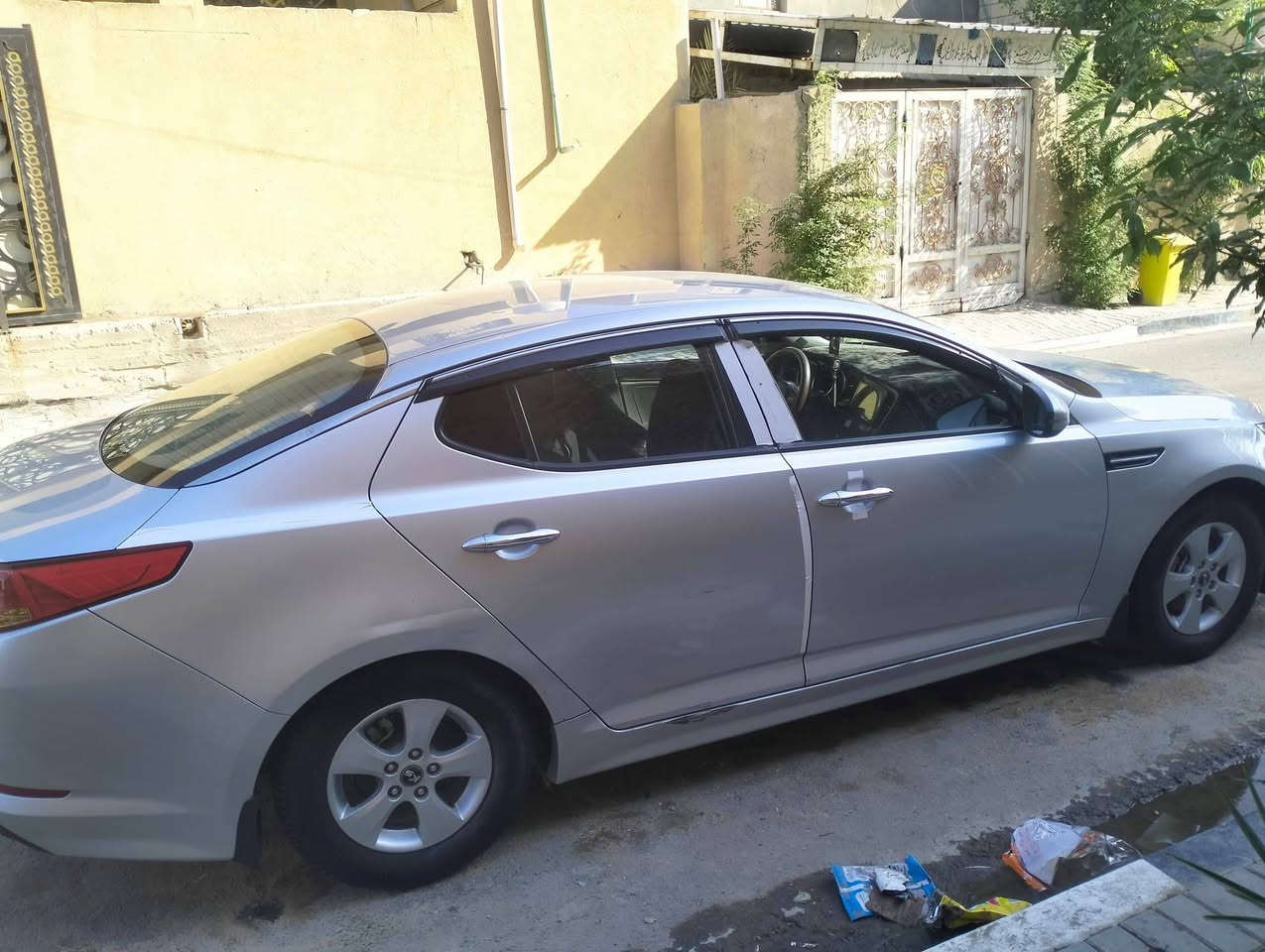 سلام عليكم 

كيا كي 5 مديل 2013 وارد كوري رقم ذي قار باسمي رقم انكليزي وهزه جديده وسنويه جديده 
تخم تاير 
منضومه كامله تخم نوزل تخم بلك عبوه تخم كله جديد
حداده
تبريد قطعتين 
كشنات جلد 
تحكم ستيرن
تبريد ثلج
مكينه 2000
كير 6 نمر 
حساسات خلفية 
لايت زنون 
سيارة جاهزه 
رقم الهاتف للستفسار 
***********
