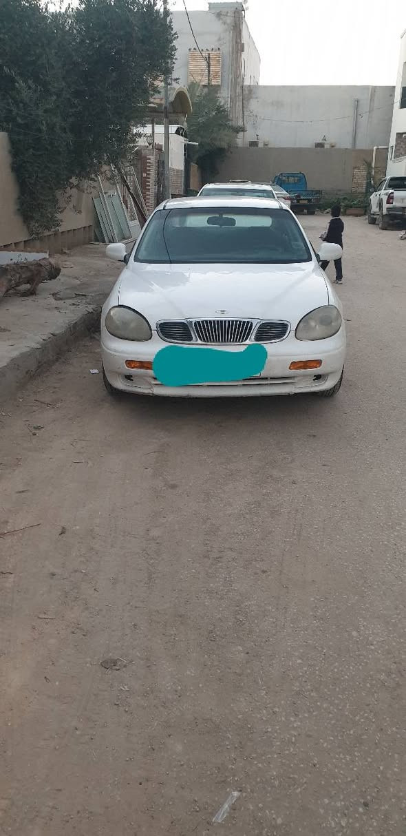 دايو لكنزه سعر مناسب 27$
 رقم بابل دولي الجديد سنويه عظم نهاية ٢٨ 
مصبوغه عام بدون حادث 
بيها شويه خياس مكات قليله بالباب الخلفي
كير عادي تخم تاير جديد صار ١٠ ايام من شديته باتري جديد كهربائيات كولها شغاله
تبريد عاطل سياره نصبه حلوه احلى من الصوره
***********
