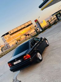 بي ام 525 • ٢٠٠١ • رانية
