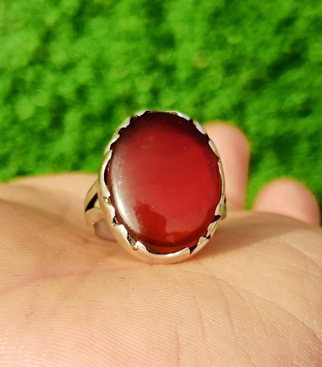 سلام عليـــــكم 🫷🏿👇👇

تحفه فنيــيه(عقيق يماني ذمه كرز الكرز صافي زلال) 🍒🍒

صياغه يدويه فضه مختومة(925)
قيــــــاس الخاتم(20..21)

يوجد توصيل بدون مراوس او حجز مكاني سماوه سعره مع التوصيل(35)🔒🔒


**إذا كنت صاحب هذا الإعلان وتريد حذفه لأي سبب، رجاءا أرسل رسالة إلى الدعم الفني**