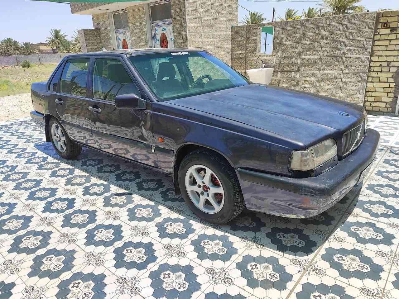 السلام عليكم
فالفو موديل 1995 رقم نجف انكليزي مشروع وطني بسامينه تحويل ثاني يوم هزه بعده ما نافذه 

كير اوتوماتيك محرك ابلاديات مكفولات

تخم تاير جديد حداديه جديده كهربائيات كله شغاله سياره جاهزه من كلشي مال جناي مكفوله ضربه و تبديل صبغ مكانات تكم و قماره و بنيد و جنطه ابلاديات 

عنوان بابل القاسم ع 

***********
