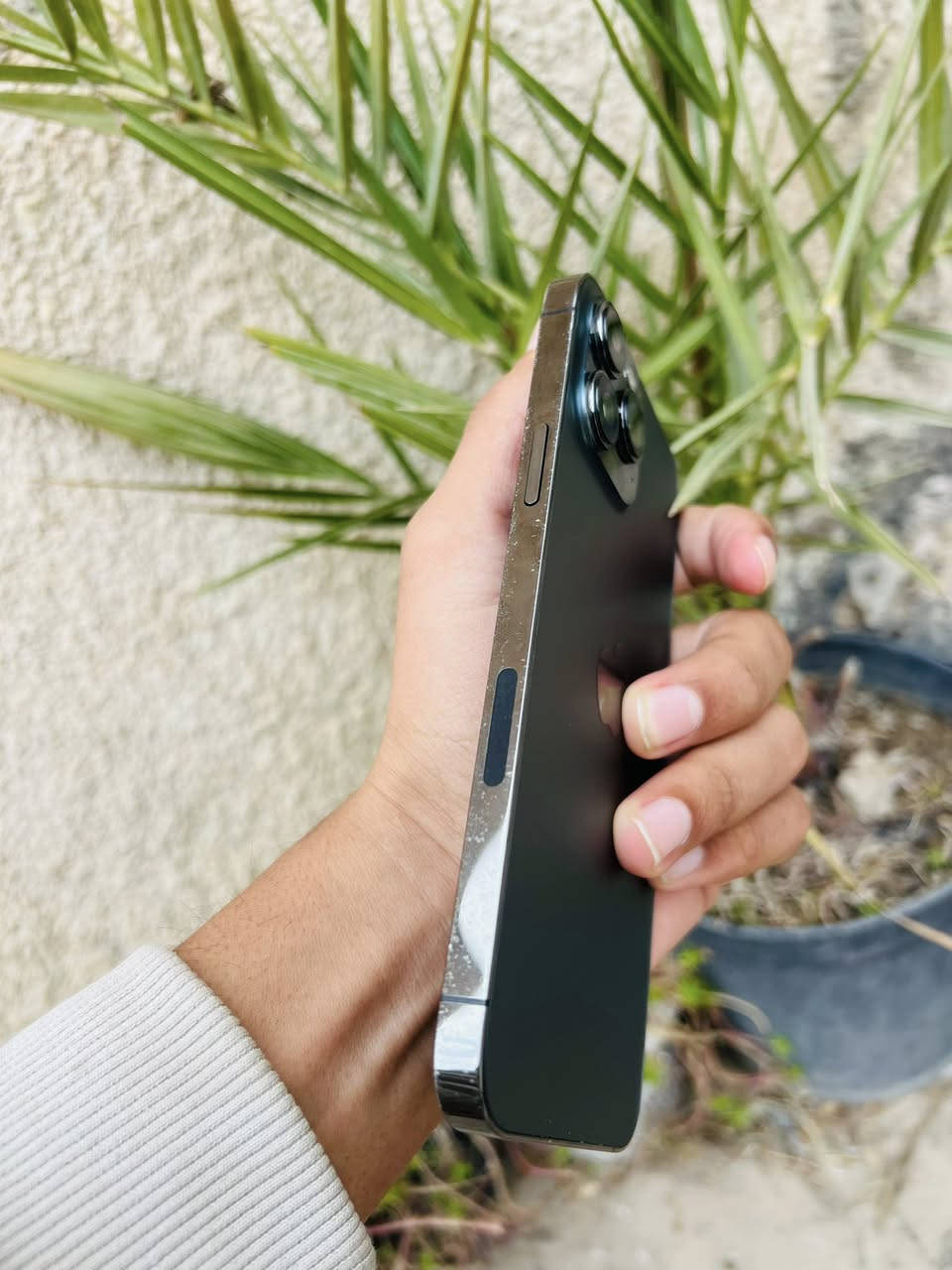 ايفون ١٣ برو ماكس ذاكره ٢٥٦ بطاريه ٩٣ مستبدل شاشه اصليه وكاله فقط كله شغال ومابي اي خلل قفله ٤٩٥ مكاني بغداد ابو غريب ***********
