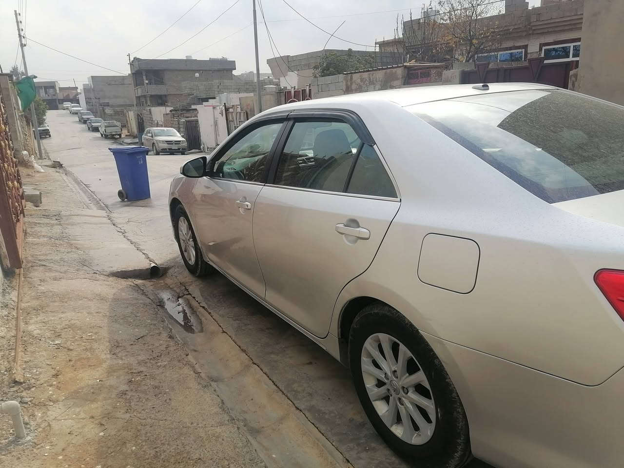 السلام عليكم كامري 2012 للبيع بيها قطعتين فقط تبريد ثلج تدفئه نار  للبيع 135 مجال بسيط جدا رقم سليمانيه رقم الهاتف  ***********
