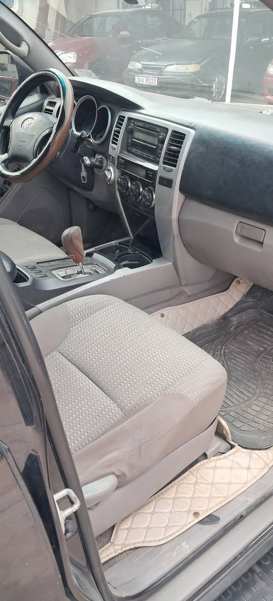 السلام عليكم
اعلان بيع 
سياره فورنر للبيع
موديل 2006
رقم بغداد
سنويه ل2028
كير ومكينه بشرط
بيها قطعه وحده صبغ جاملغ عكس السائق فقط
مكان السياره ديالى الغالبيه
السعر 110وبيها مجال 
رقم الهاتف ***********
