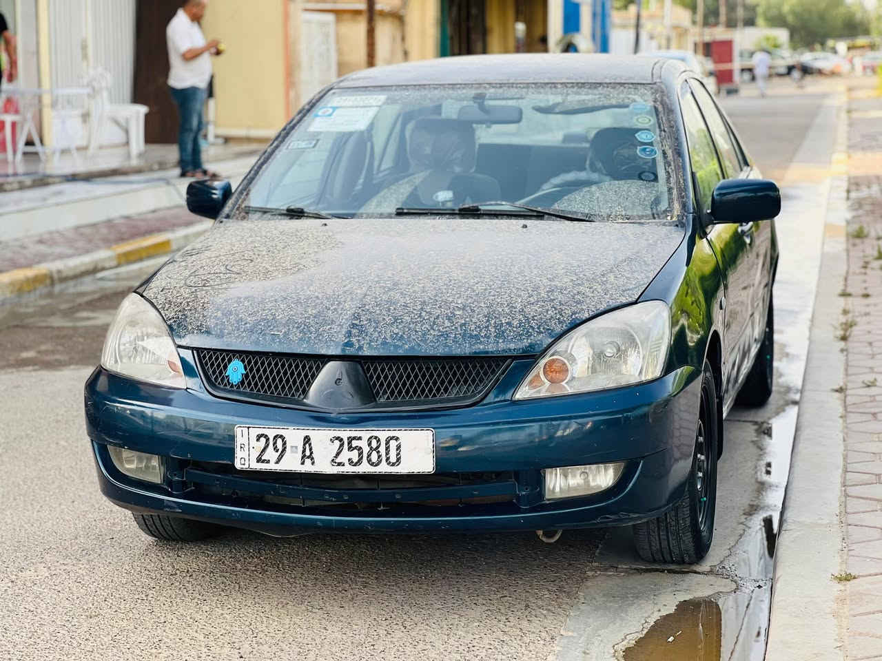 سلام عليكم
لانسر ٢٠٠٧ 
رقم انكليزي بسمي سنوية لل ٣١  تحويل مباشر 
كير اوتماتيك ميكنة ١٦٠٠ قبق اسود 
مصبوغة عام  او حالين بيهة ضربة جاملغ خلفي ما مصلحة 
تخم تاير جديد  ادامة كاملة عل سيارة نوزلات وبلكات ومجاول وقاعدة فيتم او فيتم الحسام كله جديد  السعر ٥٠ وبيهة مجال  مكاني بغداد المدائن  ***********

