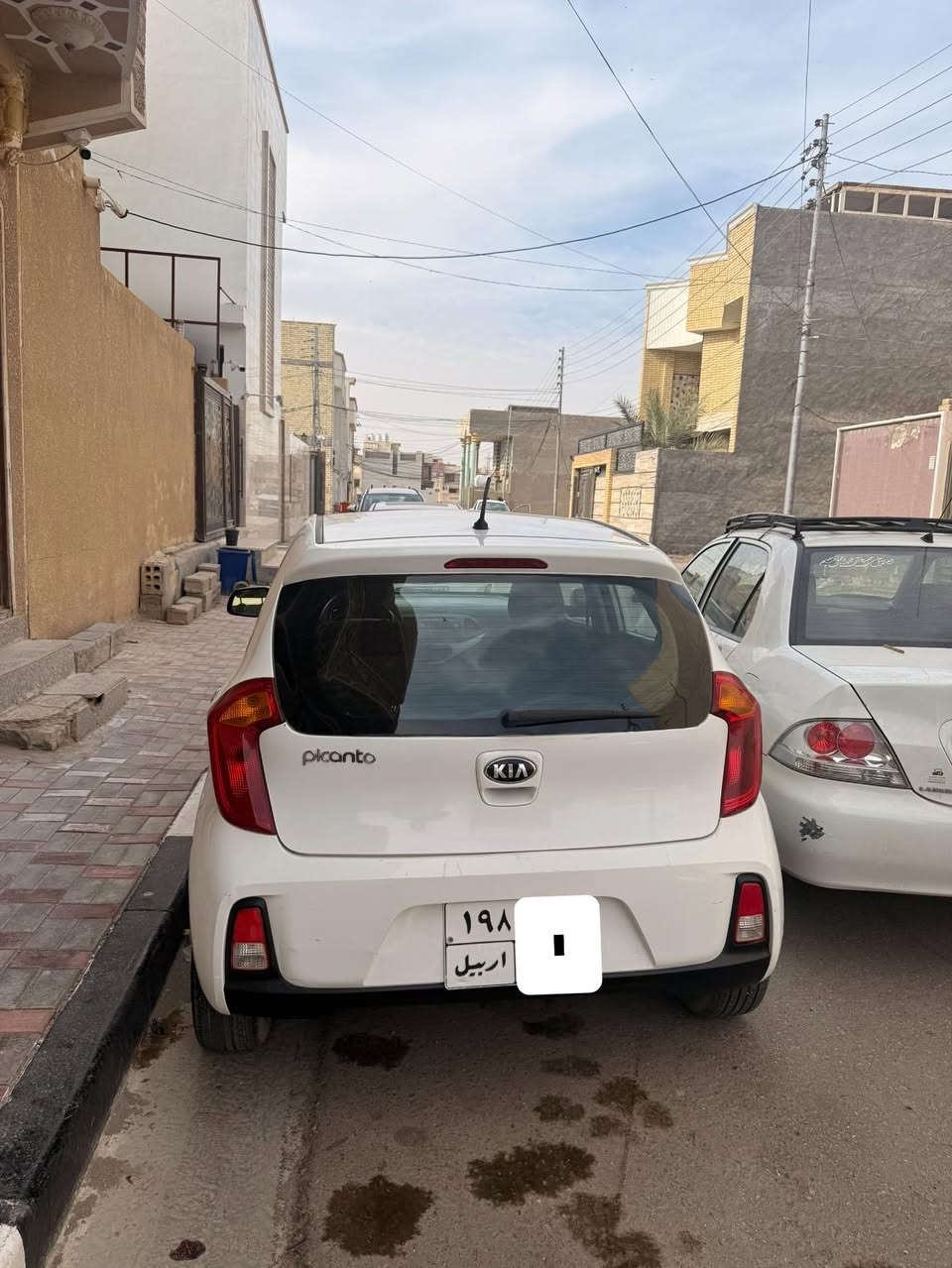 كيا بيكانتو خليجي موديل 2016 مكفوله من الصبغ فقط بارد مكانين ماشيه
72 الف قابل للزيادة فتحه تحكم ستيرن جهتين ويل كب كير مكينه مكفول رقم اربيل بأسم شركة للاستفسار مكان السياره كربلاء ***********
