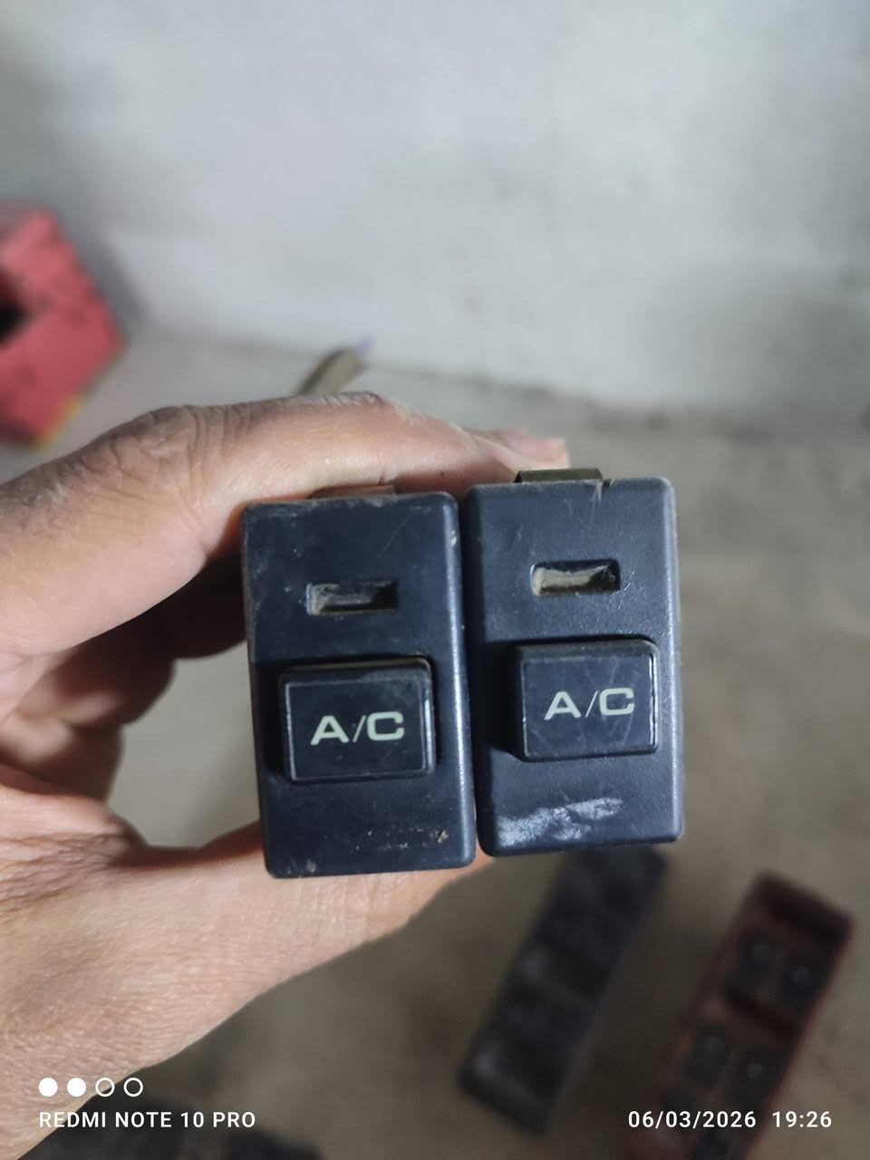 اغراض مازدا 626
موصل الجانب الايمن
***********
