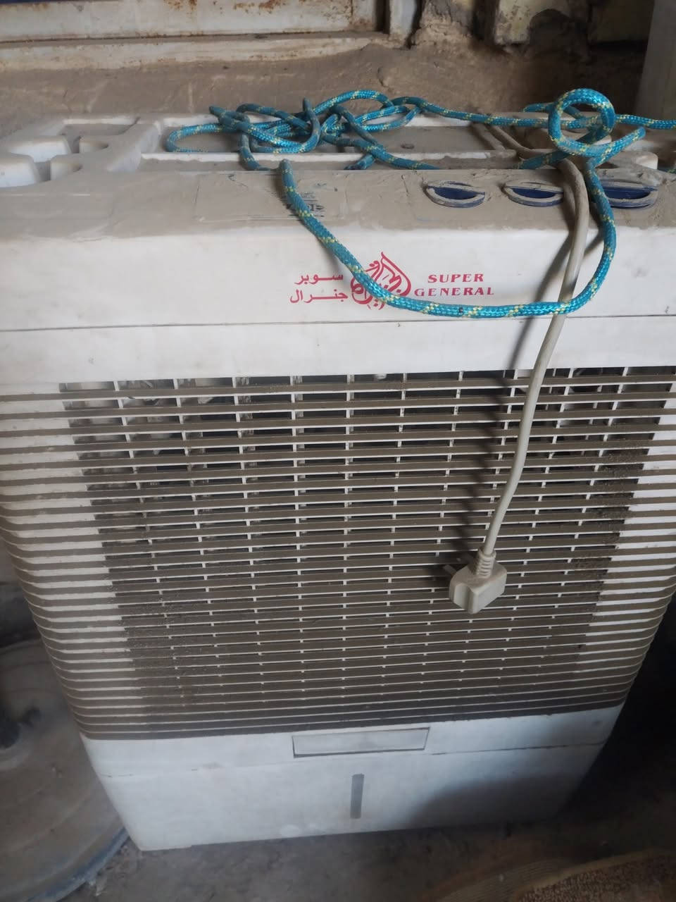 السلام عليكم أغراض للبيع كلهم ب 300،الغرفه نضيفه ولمجمده شغاله وجمد ولبنكه اخت الجده بس لان متروكات عليهم تراب،مكان بلديات


**إذا كنت صاحب هذا الإعلان وتريد حذفه لأي سبب، رجاءا أرسل رسالة إلى الدعم الفني**