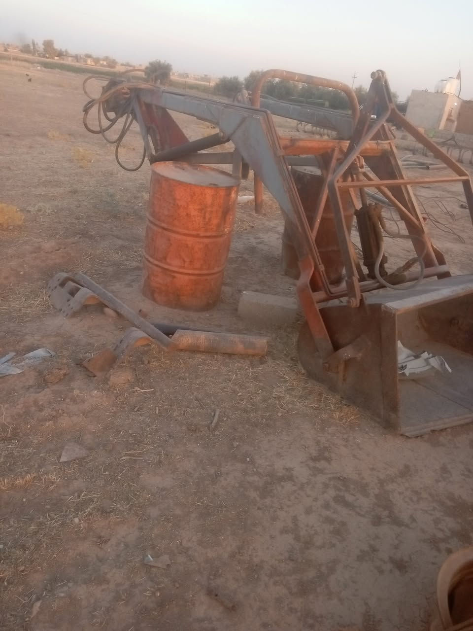 السلام عليكم للبيع كيله مال عنتر للبيع جاهز للشغل المكان موصل سهل نينوى قضاء  الحمدانية سعر ***********
