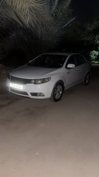 سيراتو 13 مكفوله بيه بارد  مكاني حله  رقم 07874391855  سعر 90 قفل