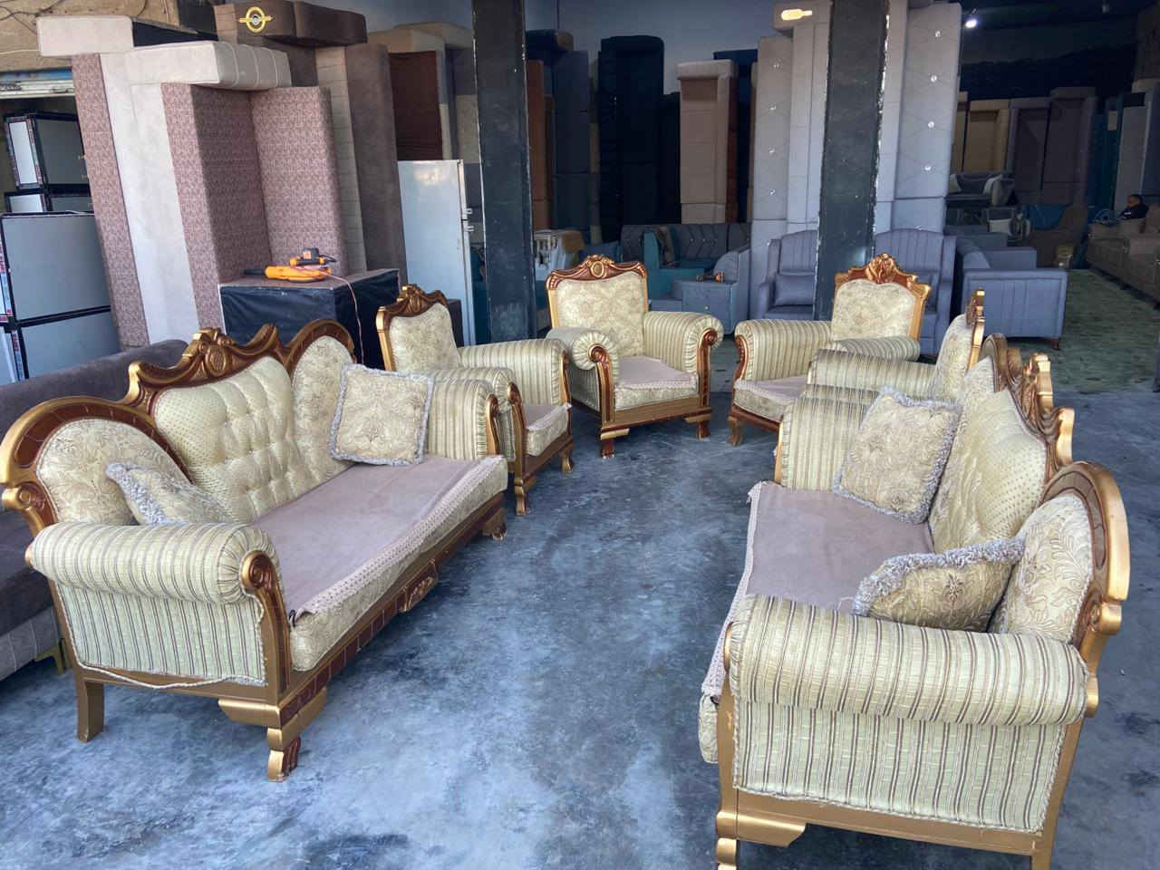 يتوفر لدينا تخم ملكي مستخدم بسعر مناسب العنوان ديالى بعقوبه يرجى التواصل عبر الواتساب أو الهاتف ***********
