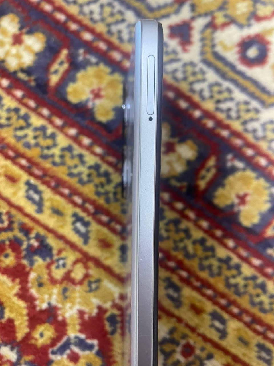 السلام عليكم هاتف للبيع نوع Honor x7B صار شهر من ماخذه فقط شاشة مكسورة الكارتونة موجودة السعر ٧٠وبي مجال المكان بغداد اخذتة ١٩٥  رقم الهاتف ***********
