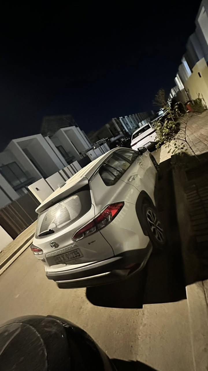 السلام عليكم
فرونتلاندر  2025
السياره فول مواصفات معروفه
ماشيه 2500 كيلو
السعر 27مليون وبيها مجال بسيط

***********
