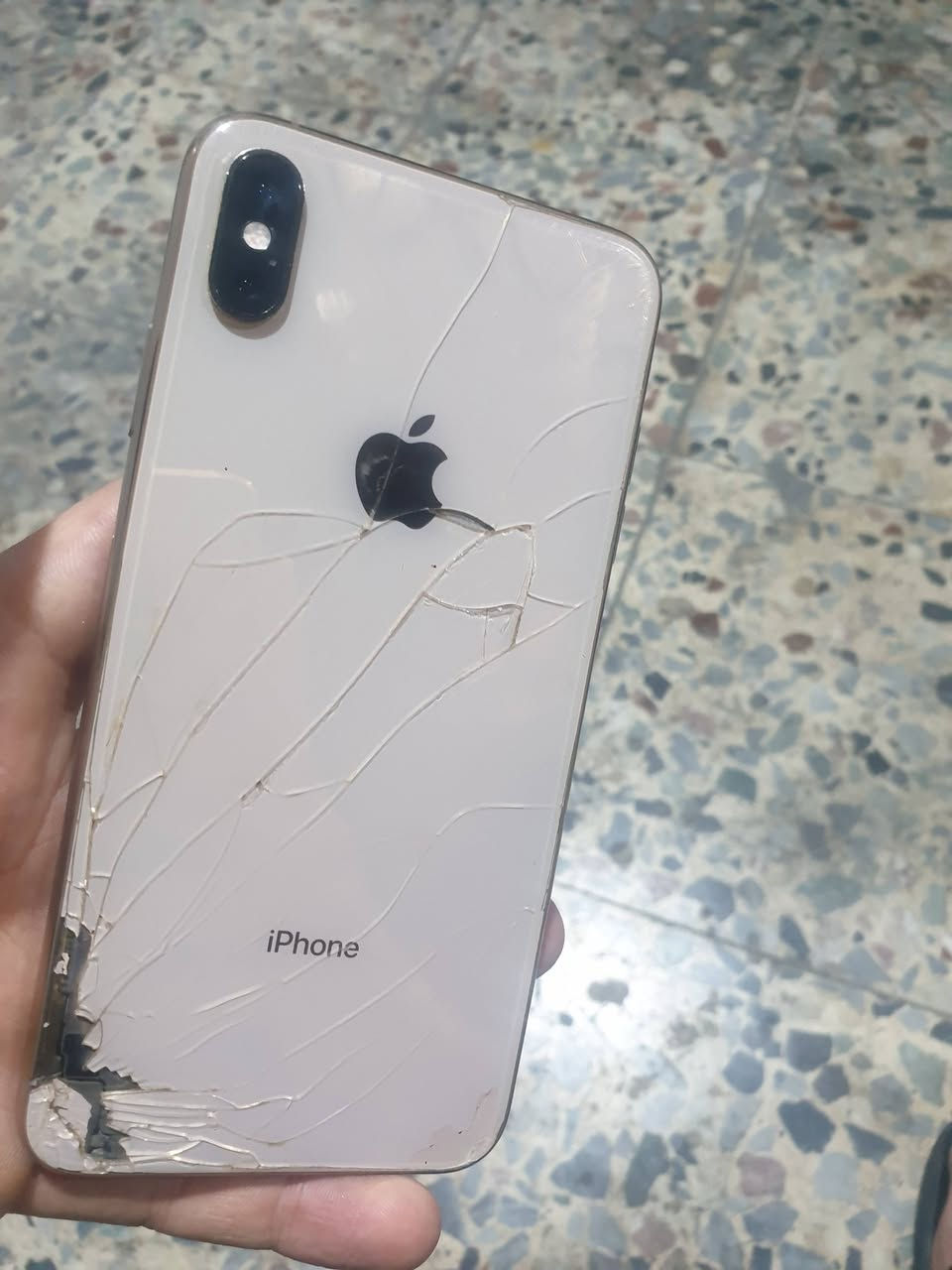 السلام عليكم ايفون xs max للبيع
ذاكره 256
بطاريه 71
الجهاز فقط فيس ايدي ميشتغل ولباقي كله شغال وع الفحص السعر 150 وبي مجال مكاني بغداد العطيفيه الثانيه *********** وتساب
*********** اتصال
