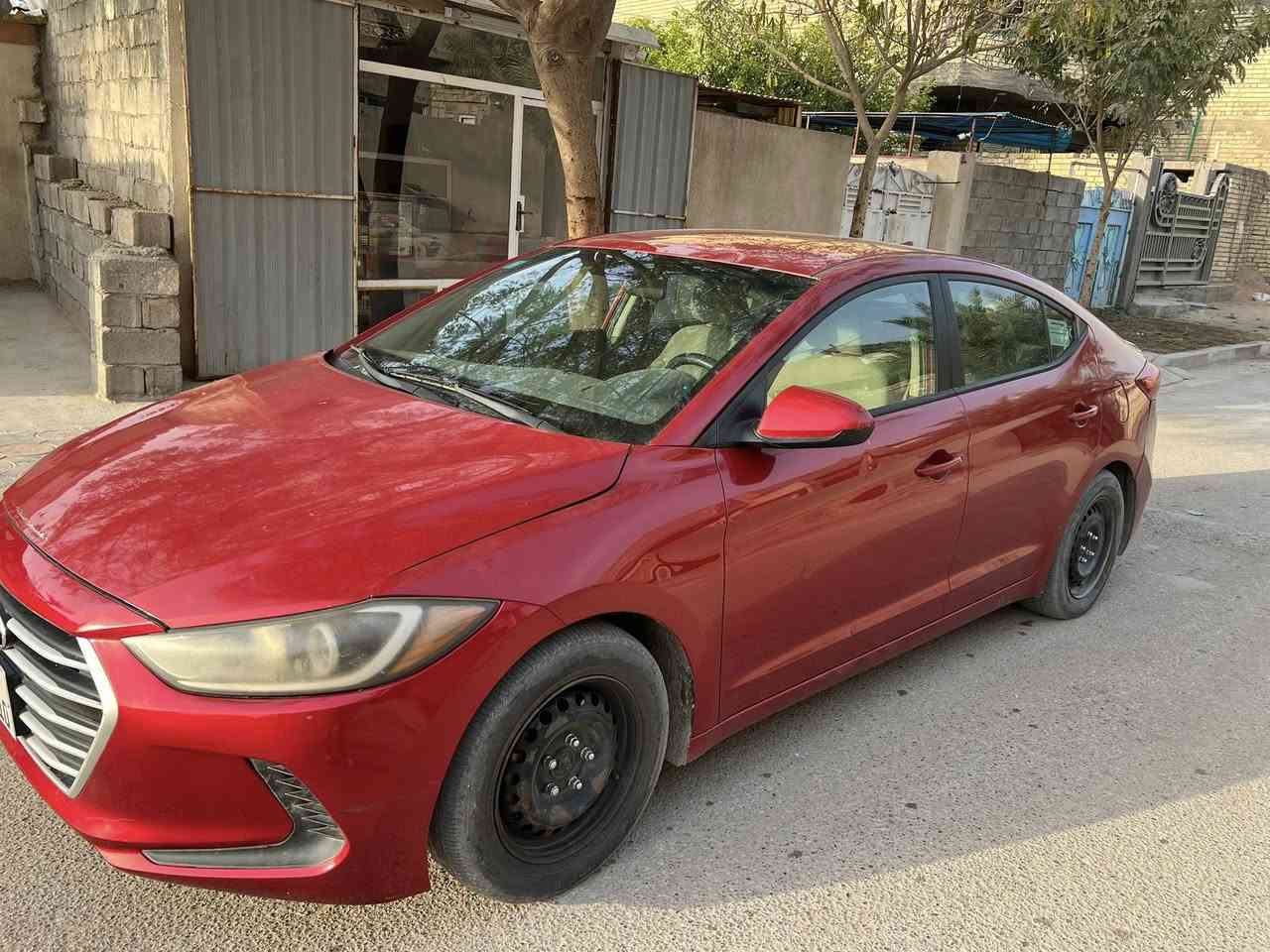 السلام عليكم سيارة النترا موديل 2017  رقم بغداد السياره خير من الله جاهزه من كلشي تبريد ثلج تدفئه باتري جديد نوزلات بلكات مراوح كله جديد صدر جديد دواخل حلوه السياره كير مكينه مكفولات السياره ماشية 96ميل  سعر السياره ١١٩ مكان السياره بغداد الغزالية السياره بسمنه تحويل ثاني يوم رقم الهاتف ***********
