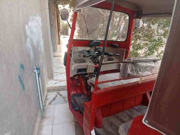 تكتك موديل 18 رقم وسنويه  بيه خيط سعر 3600 تنومه ***********
