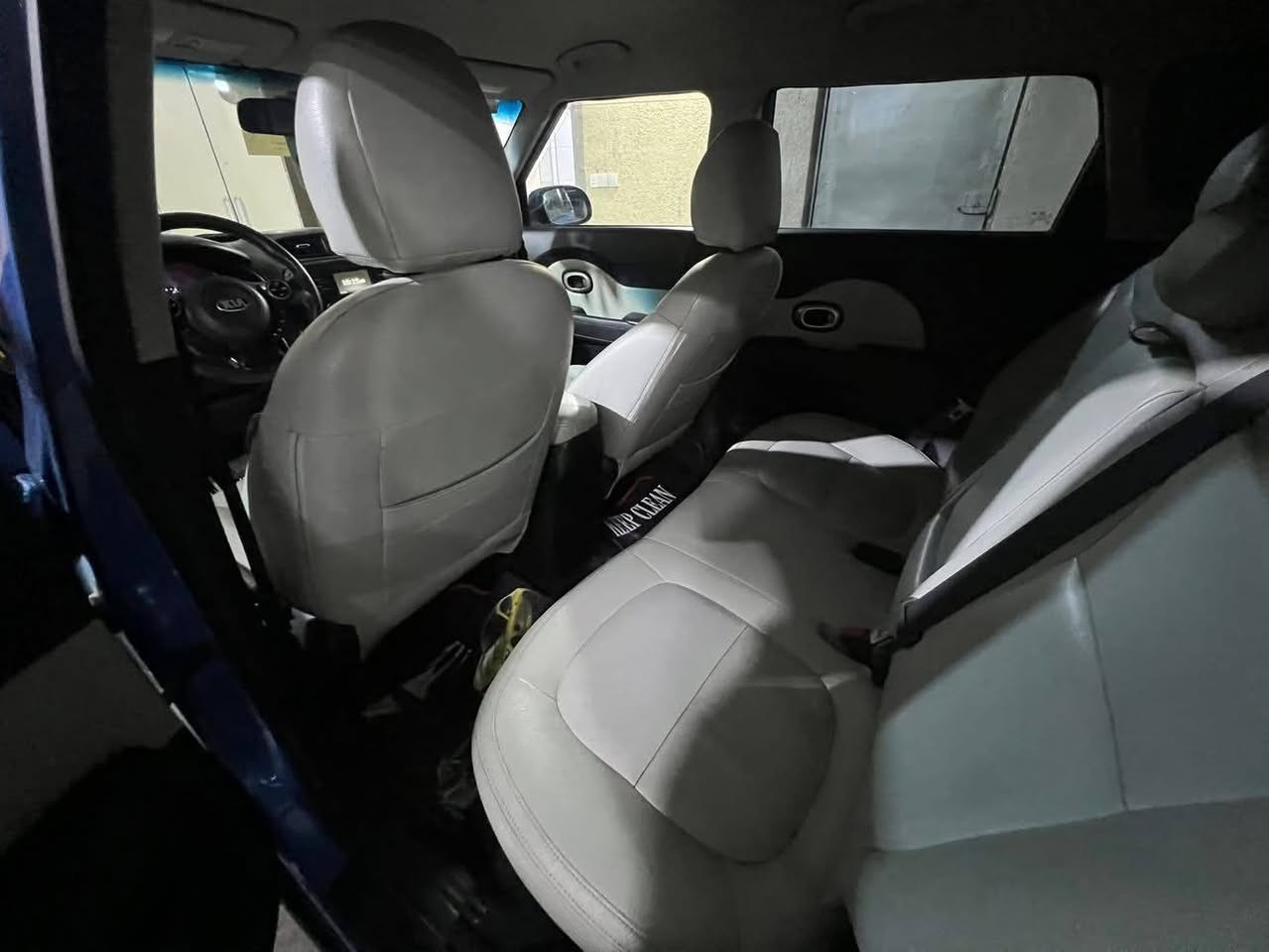 سلام عليكم
صول 2016
مكينه 2000 G
ماشيه 35 
حادثها صفحه 
رقم بغداد انكليزي
تخم تاير جديد
باتري جديد
حداديه جديده 
تبريد ثلج
مكاني كربلاء 
السعر 115 ورقه 
***********
