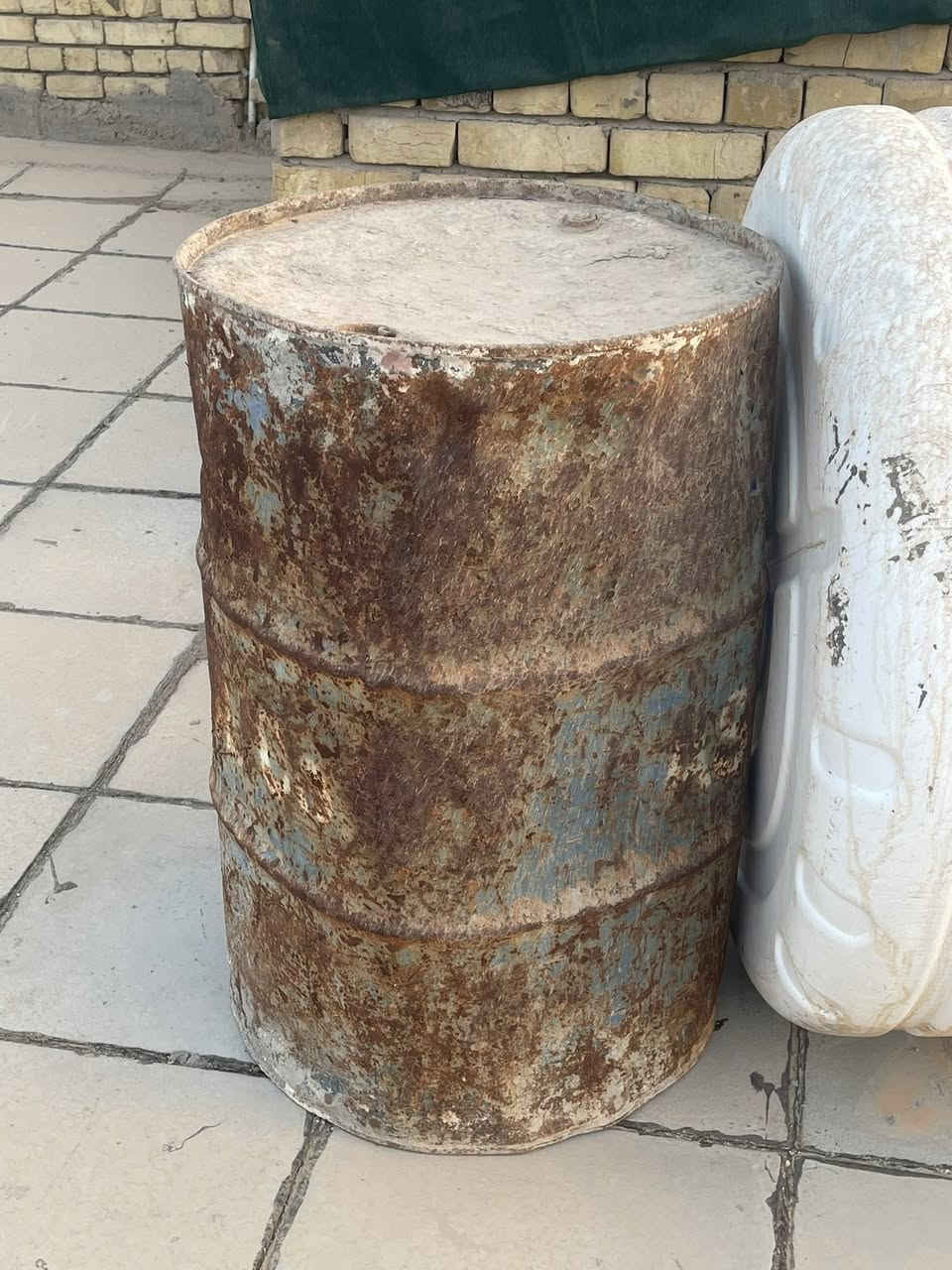 تانكي الف لتر يخر، براميل حديد عدد٢ ، سندويج بنل عدد ٥ في ٥ متر، للبيع مكاني ناصرية مركز.


**إذا كنت صاحب هذا الإعلان وتريد حذفه لأي سبب، رجاءا أرسل رسالة إلى الدعم الفني**