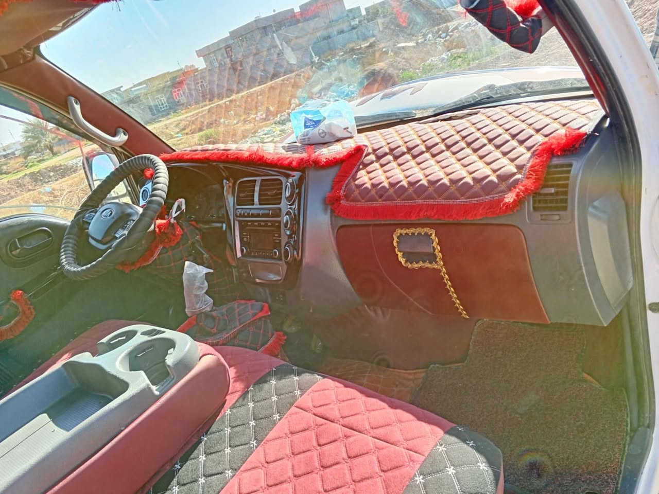 السلام عليكم كيا عموشه 2017 فحل رقم بغداد تحويل مباشر سياره بيها طخه جوه  البنيت صفحه اليسرى يم الدبه المي مكفول كشرهاا محرك اوبام مكفول رغم ***********   ***********
