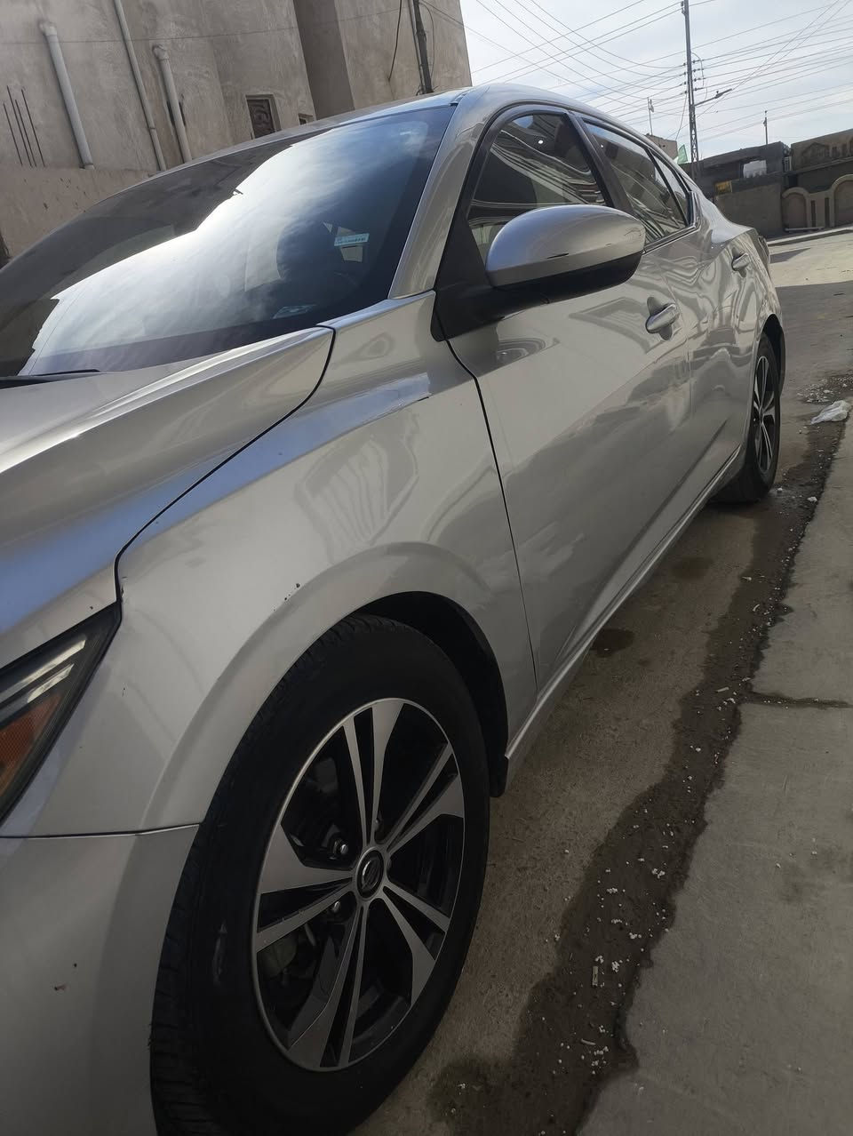 سنترا موديل 21 امريكي حادثها مبين بالصوره سياره ماشيه 55الف رقمها اربيل عنوانها بصره سعرها 130 سياره نضيفه كلش مال جناي وعل ايده الاستفسار *********** مامتواجد عل لفيس
