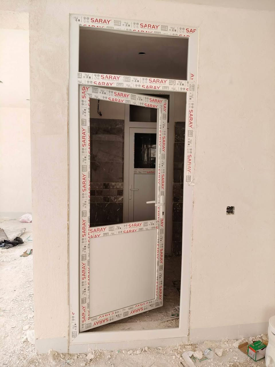 اسعار تنافسيه عمل شبابيك وابواب المنيوم وpvc
***********
