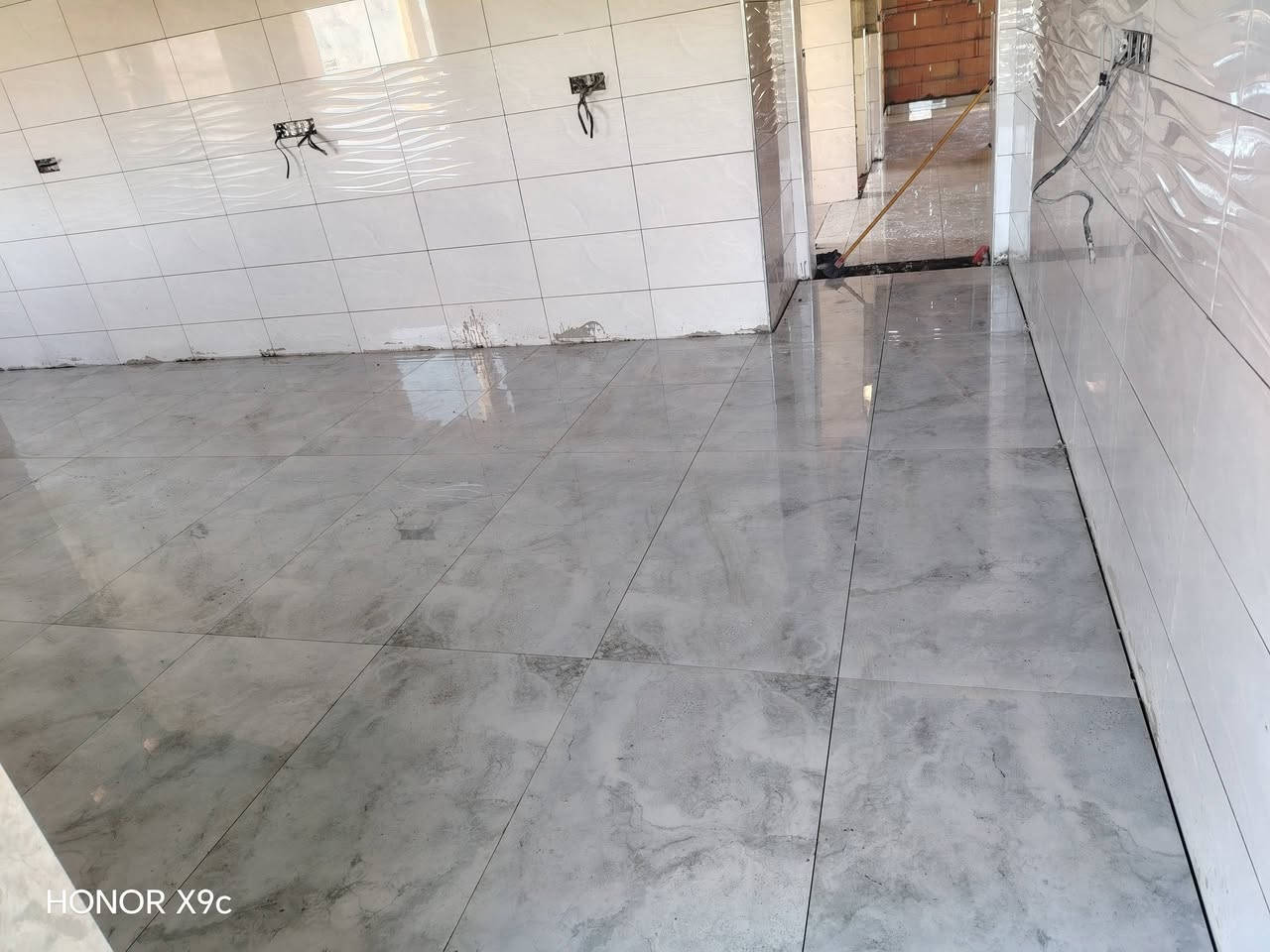 اسطه سيراميك كاشي بسعار مناسبه متفرق حاليا

***********  شغل تسليم هندسي ليزر + كبان
